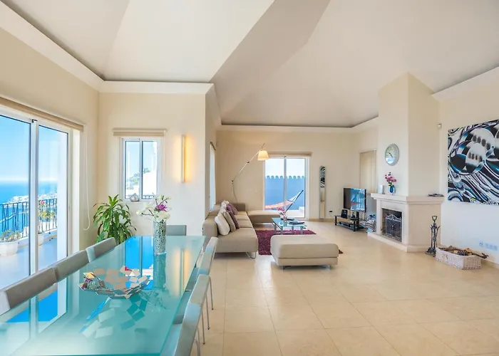 Villa La Terrasse By Hr Madeira 빌라 푼샬