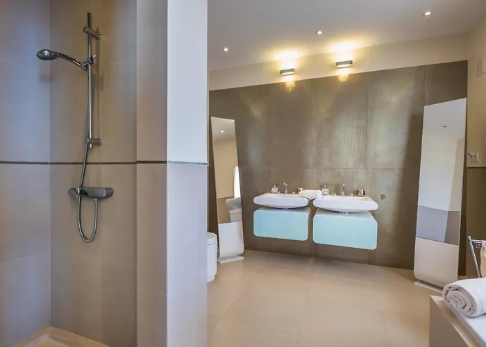 빌라 Villa La Terrasse By Hr Madeira *