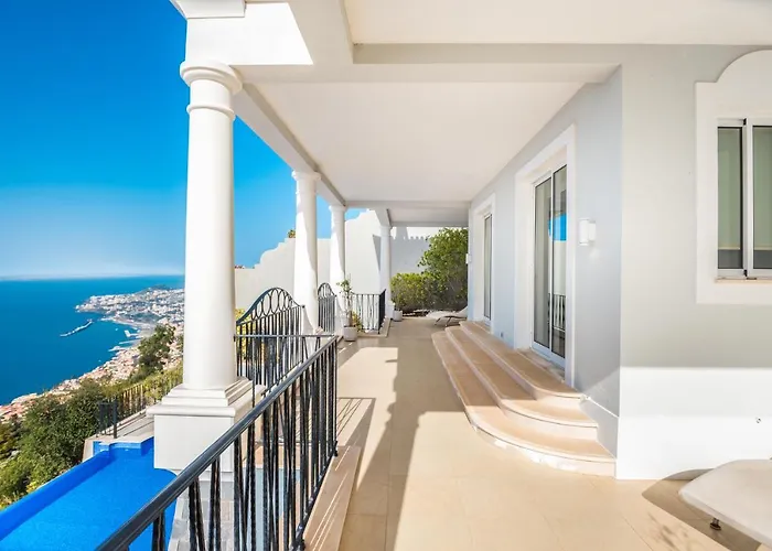 Villa La Terrasse By Hr Madeira 빌라 푼샬